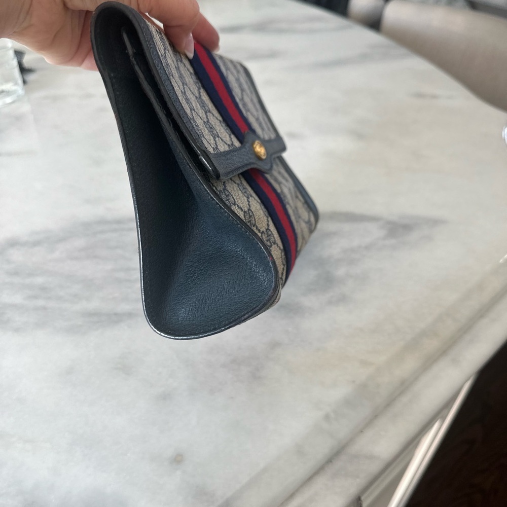 Gucci Beige and Navy Clutch with Red Stripe - Picture 2 of 2